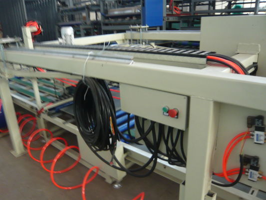 Enerji Verimli Çelik Doku 1.5 * 18 m Fiber Çimento Kapı İçin Kapı İmalat Makineleri