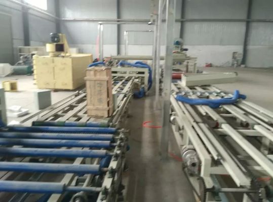 Camlı / PET Film Kaplı MGO Dalgalar Çatı Kelepçeleri Çatı Yaprak Makinesi 3mm - 6mm Kalınlığı