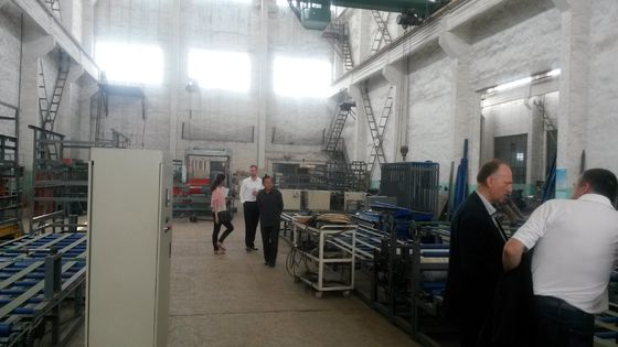 Düzenlenebilir kalın çatı levhası şekillendirme makinesi, rulo ekstrüzerli fayans üretme makinesi