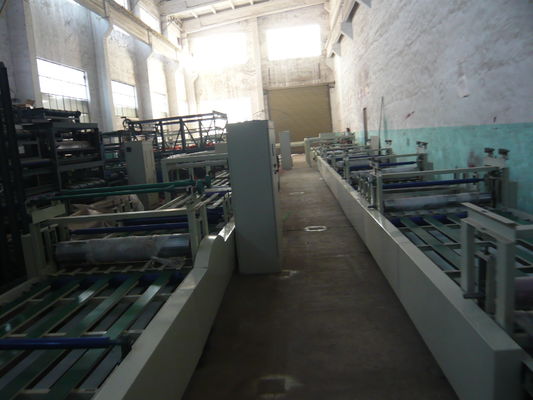 Yarı Otomatik Fiberglas Magnezyum Oksit Levha İnşaat Malzemesi Üretim Makinesi Daha Büyük Kapasite 1500 Levha