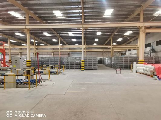 2-20 Milyon M2/Yıl Ses yalıtımı ≥30dB ile Tam Otomatik MGO Tahta Makinesi